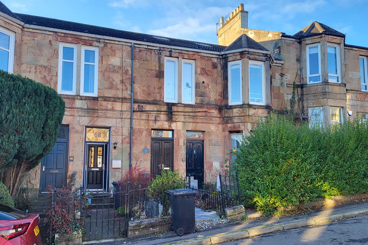 NEW ENTRY ALERT 64 Wardlaw Avenue, Rutherglen OPENING BID £30,000