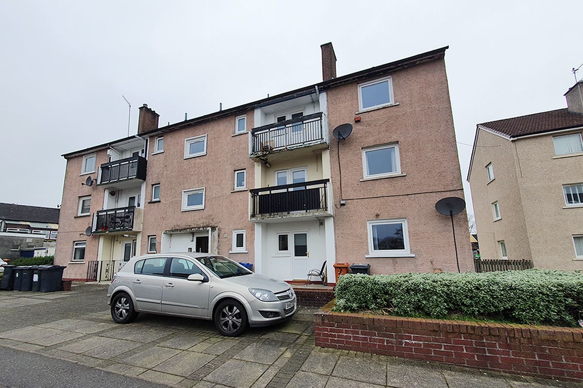 Auction Details 7 Freeland Place, Kirkintilloch GUIDE PRICE £88,000