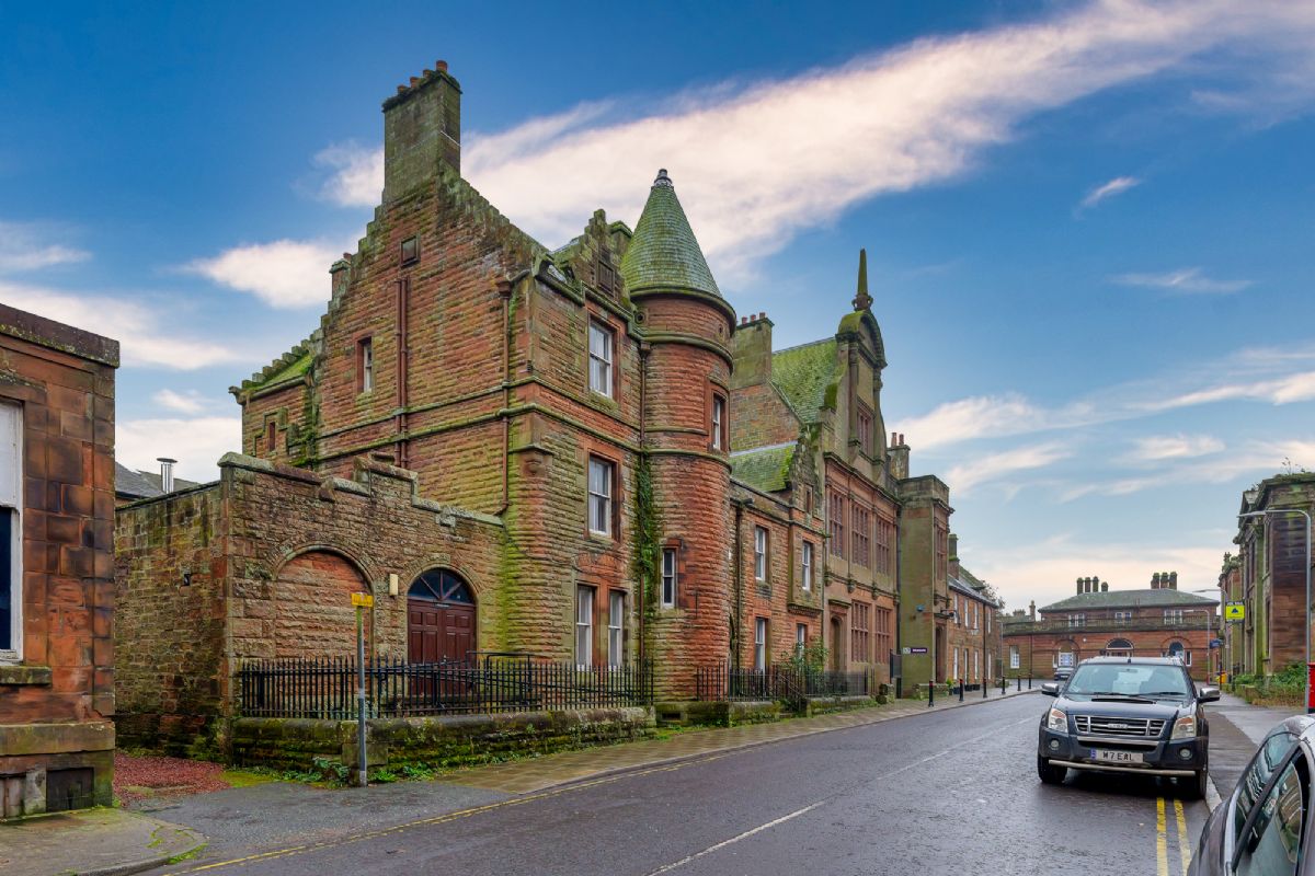 2-4 Bank Street, Annan, DG12 6AA