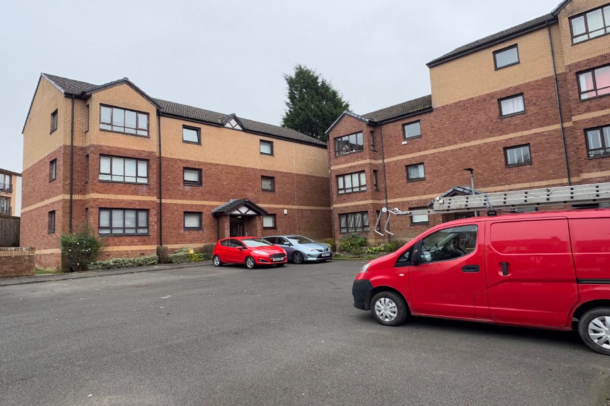 2 Bedroom Flat