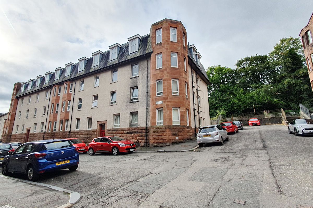 1 Bedroom Flat