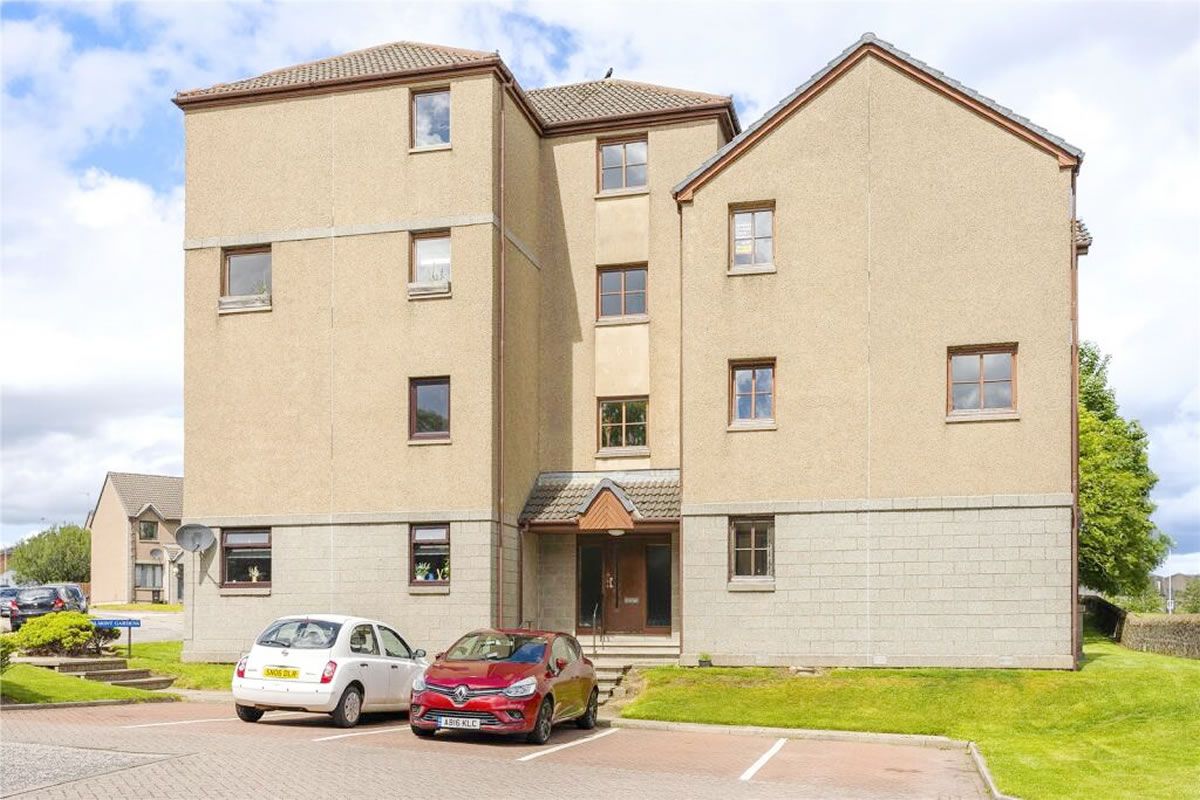 2 Bedroom Flat