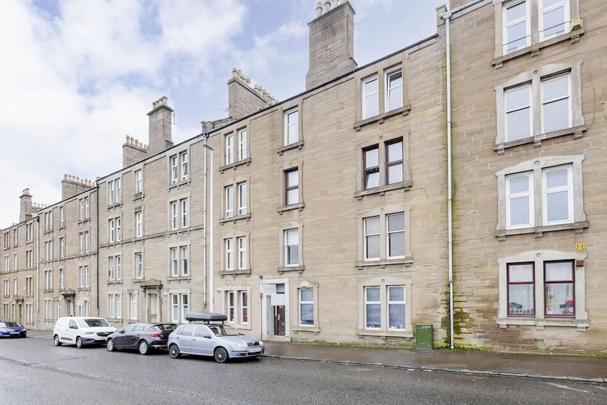One-Bedroom Ground-Floor Flat