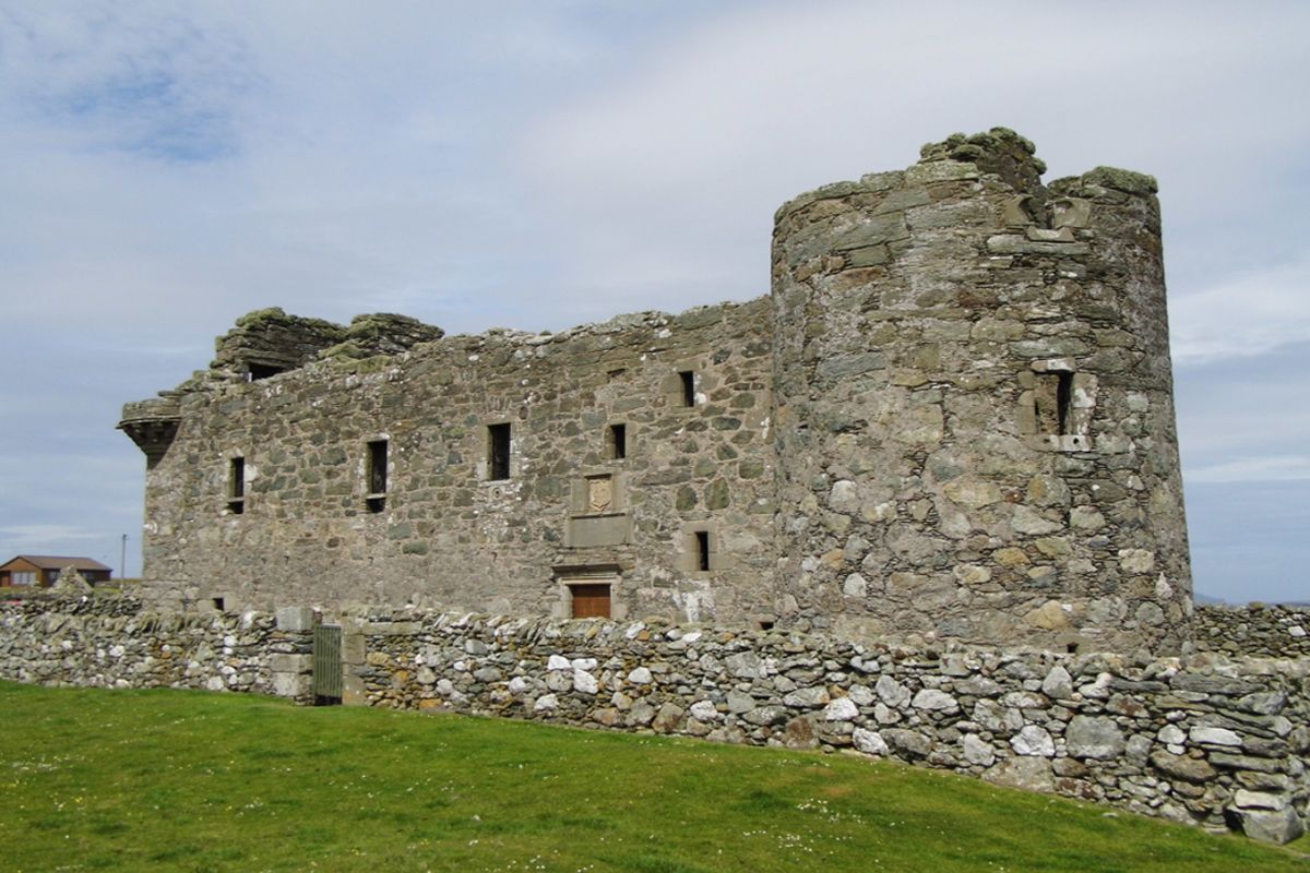 Muness Castle and 160 Acres, Unst, Shetland Isles Opportunity to purchase your own 15th