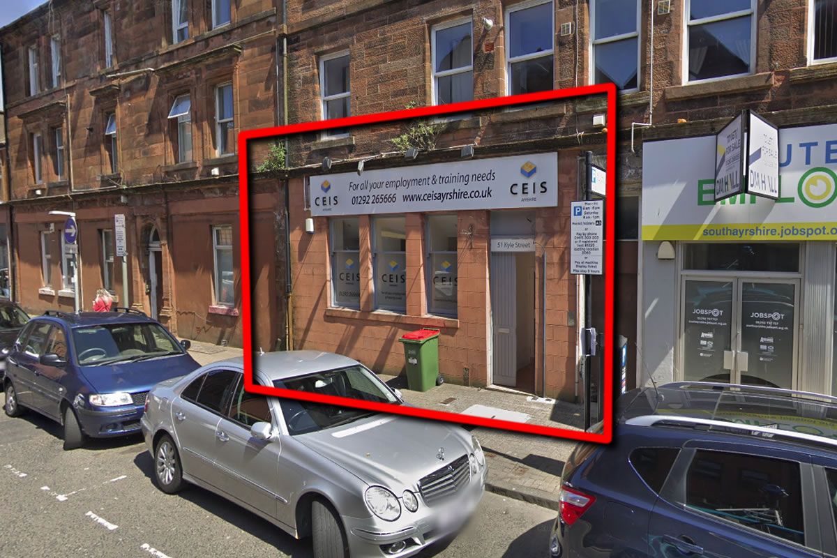 Kyle Street, Ayr, South Ayrshire Ground floor MAIN DOOR self