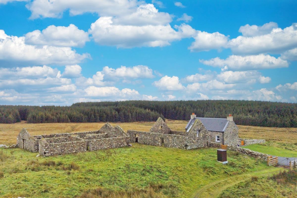 Ballimony Steading, Portnahaven, Isle of Islay 0.89 Acres Set in a