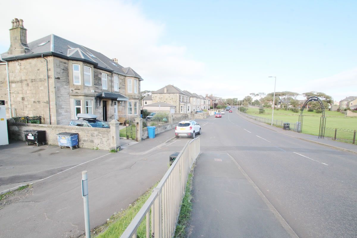 Auction Details 57 South Beach Road, Ardrossan GUIDE PRICE £80,000