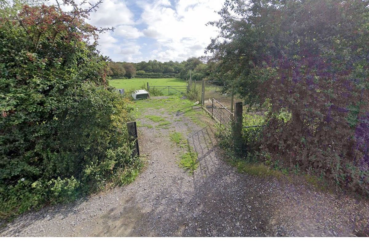 NEW ENTRY ALERT Plot C Little Green Lane, Severn Beach, Bristol