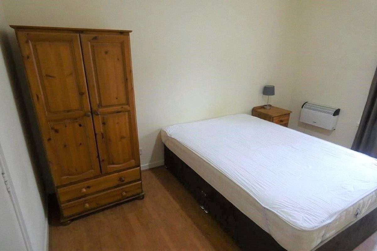 Auction Details 16 Bridge Street, HMO Property, Aberdeen GUIDE