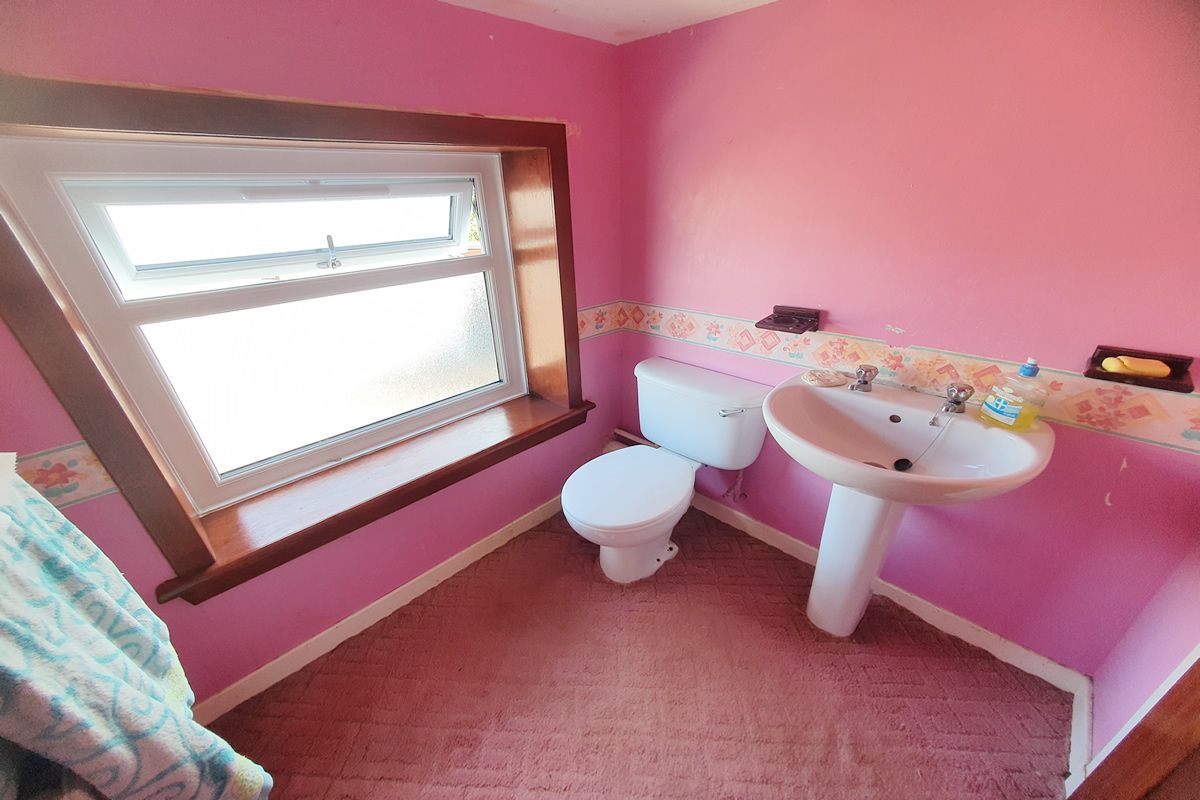 Auction Details 81 Craigend Road, Ellon, Aberdeenshire GUIDE PRICE