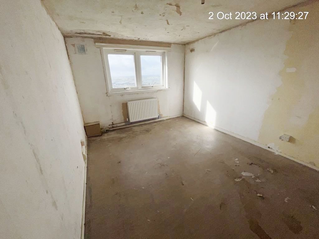 Auction Details 16 Mountblow House, Clydebank GUIDE PRICE £30,000