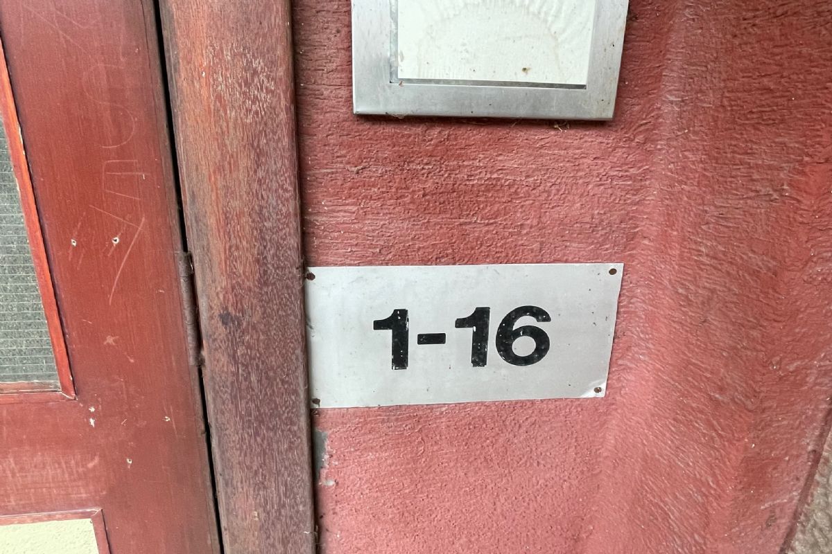 Auction Details 16 Mountblow House, Clydebank GUIDE PRICE £30,000