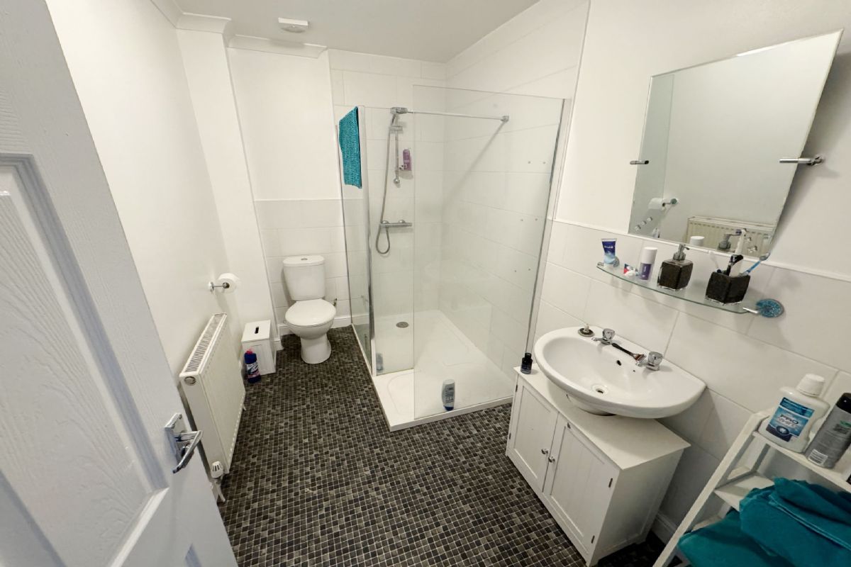 Auction Details 8 Duke Street, Larkhall GUIDE PRICE £114,000