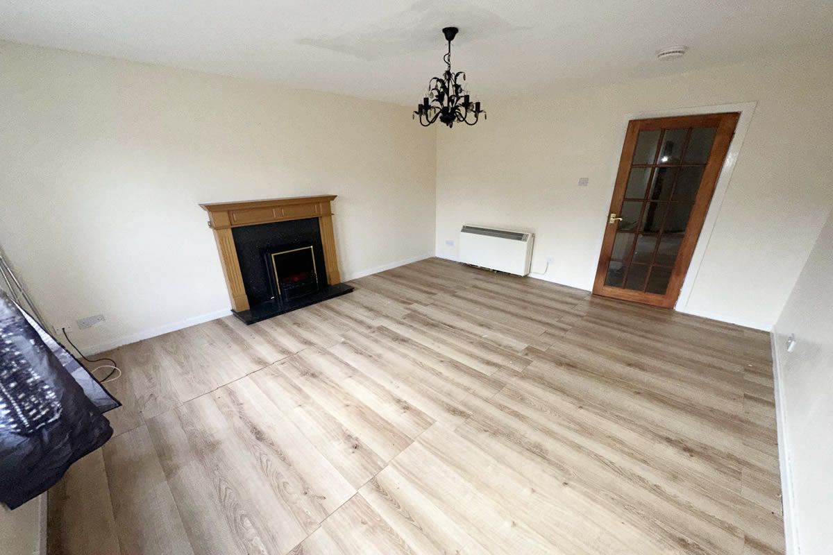 Auction Details 87 High Street, Cuminestown GUIDE PRICE £102,000