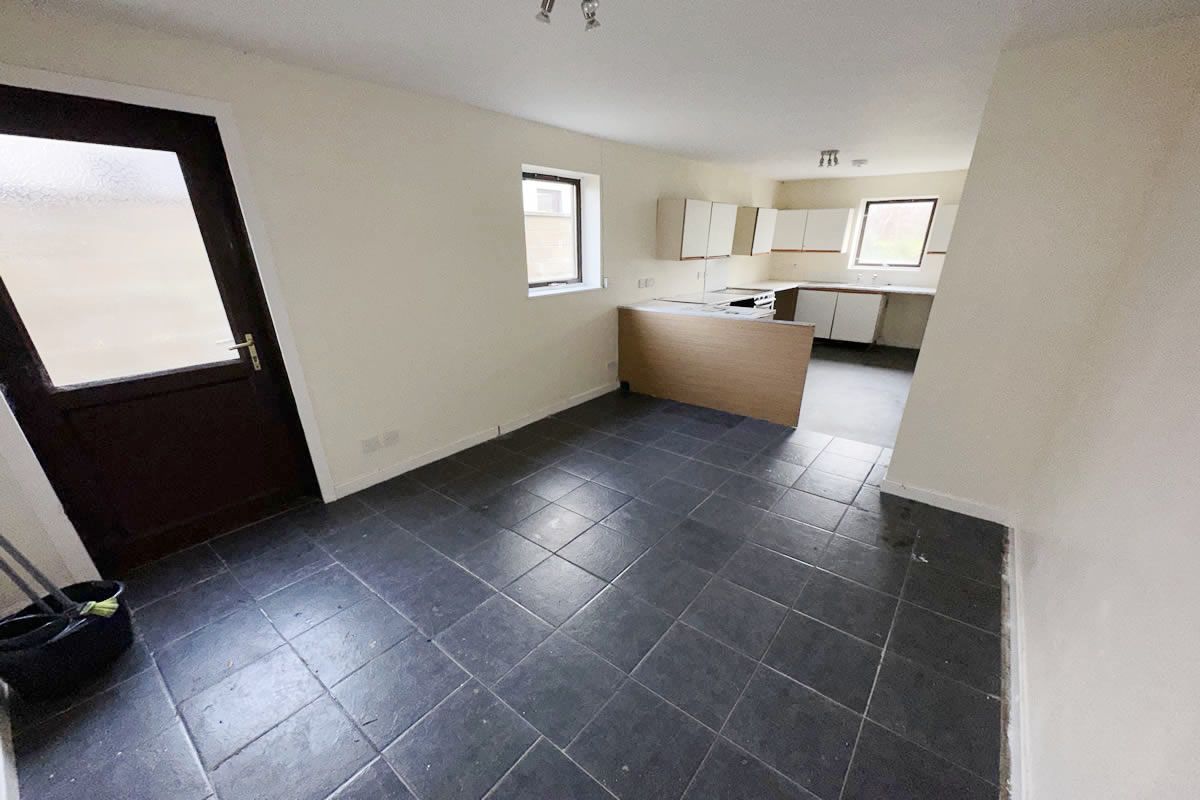 Auction Details 87 High Street, Cuminestown GUIDE PRICE £102,000