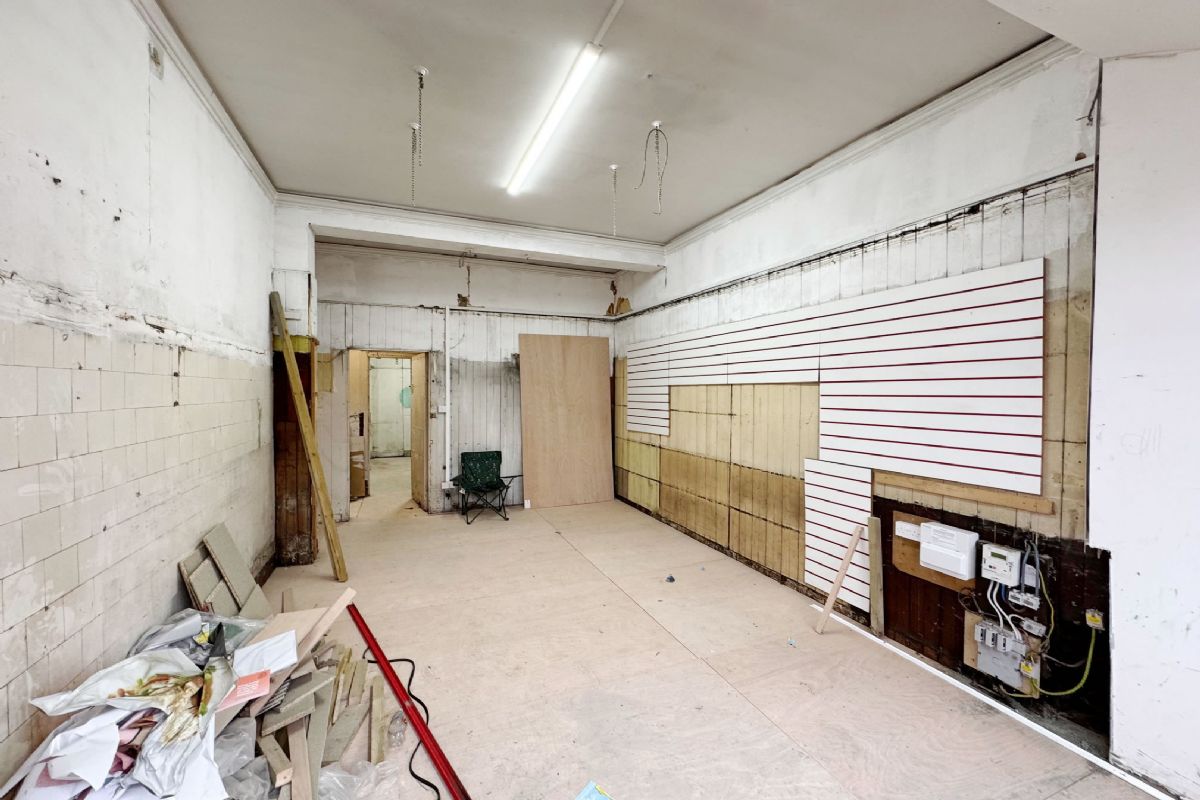 Auction Details 11 Cambuslang Road, Rutherglen GUIDE PRICE £49,000