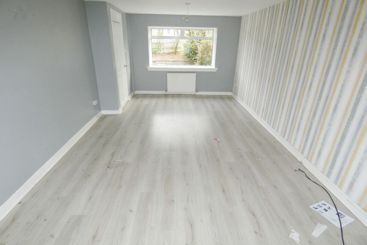 Auction Details 32 Barclay Avenue, Elderslie, Renfrewshire GUIDE