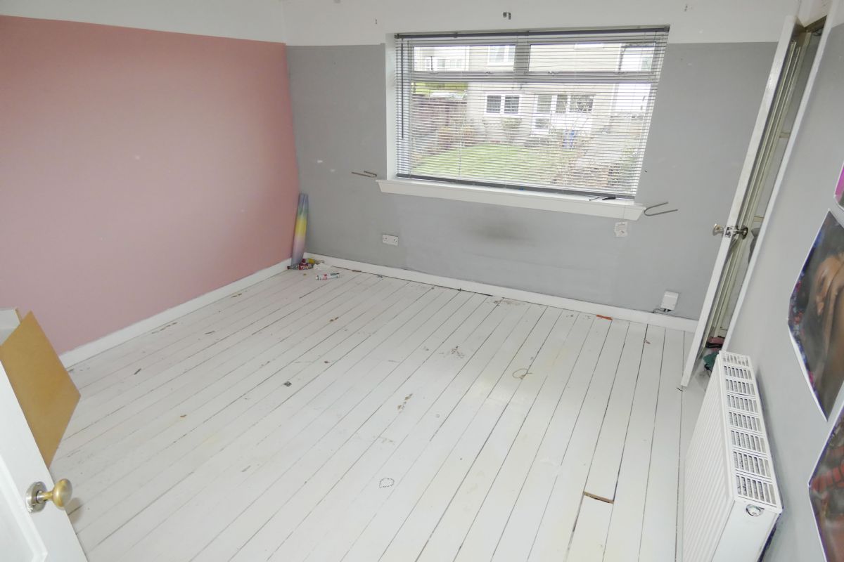 Auction Details 32 Barclay Avenue, Elderslie, Renfrewshire GUIDE