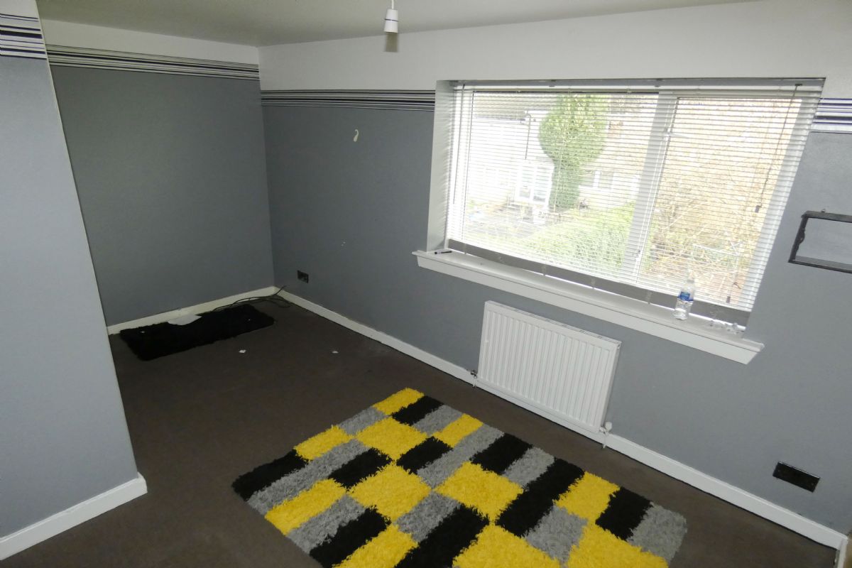 Auction Details 32 Barclay Avenue, Elderslie, Renfrewshire GUIDE