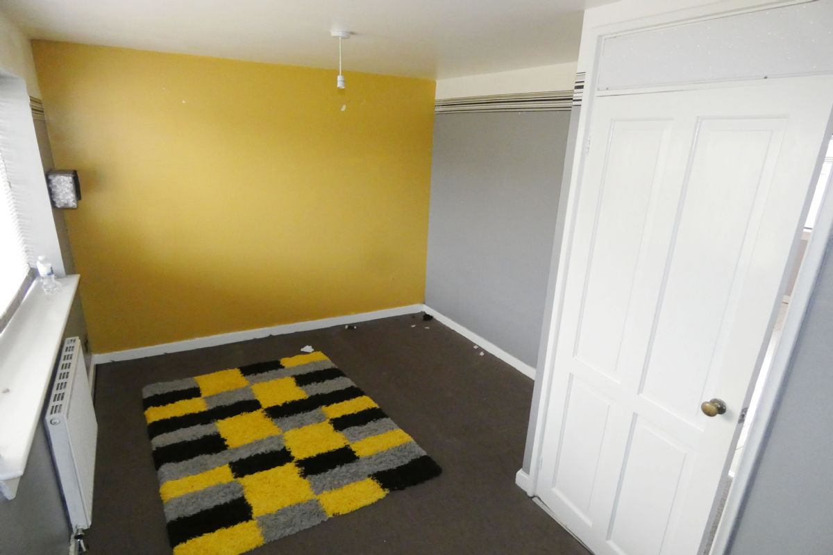 Auction Details 32 Barclay Avenue, Elderslie, Renfrewshire GUIDE