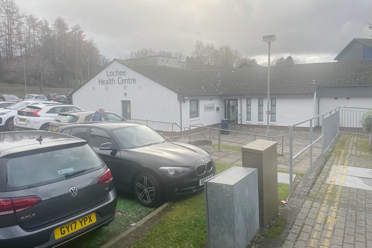 Auction Details 55 High Street, Lochee, Dundee GUIDE PRICE £221,000