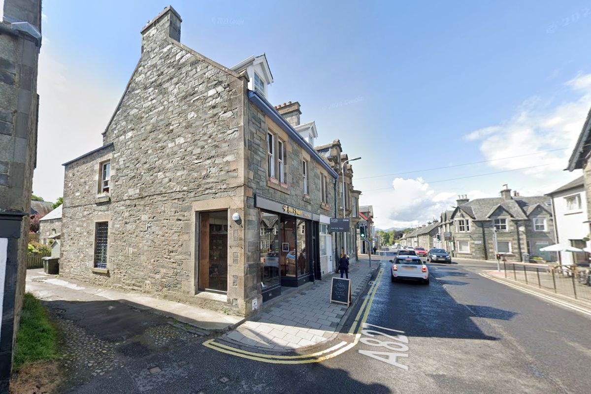 Auction Details Bank Street, Aberfeldy GUIDE PRICE £46,500