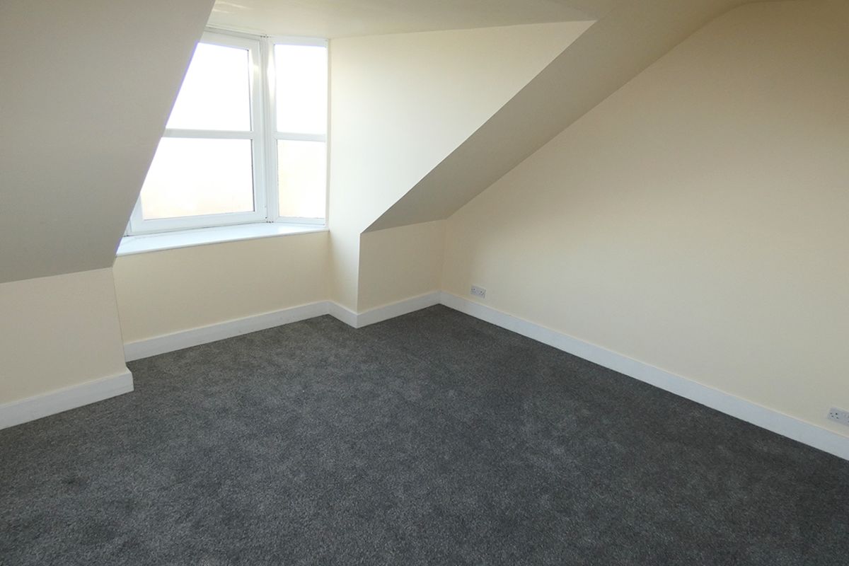 Auction Details 14 Gordon Street, Boddam, Peterhead GUIDE PRICE £68,000