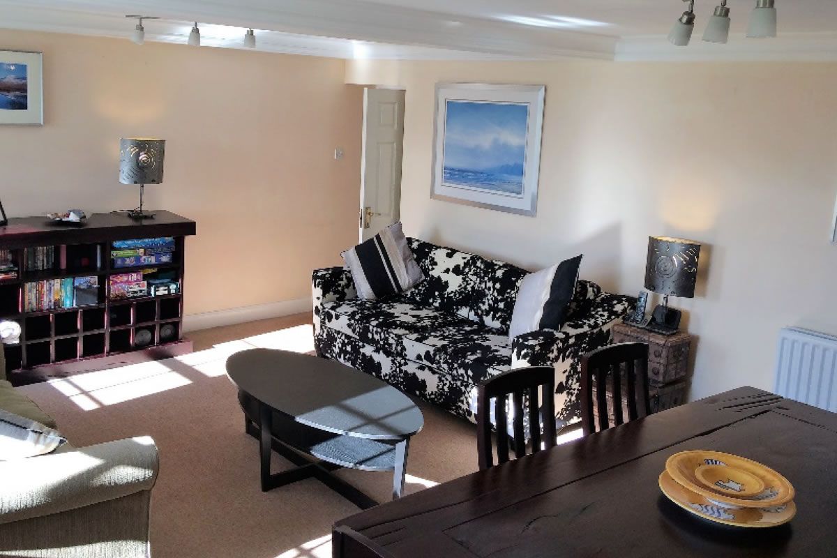 Auction Details 3 Hewitt Place, Aberdour, Fife GUIDE PRICE £350,000