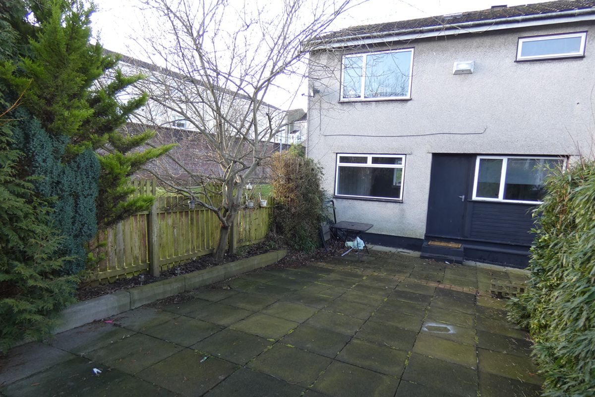 Auction Details 32 Barclay Avenue, Elderslie, Renfrewshire GUIDE