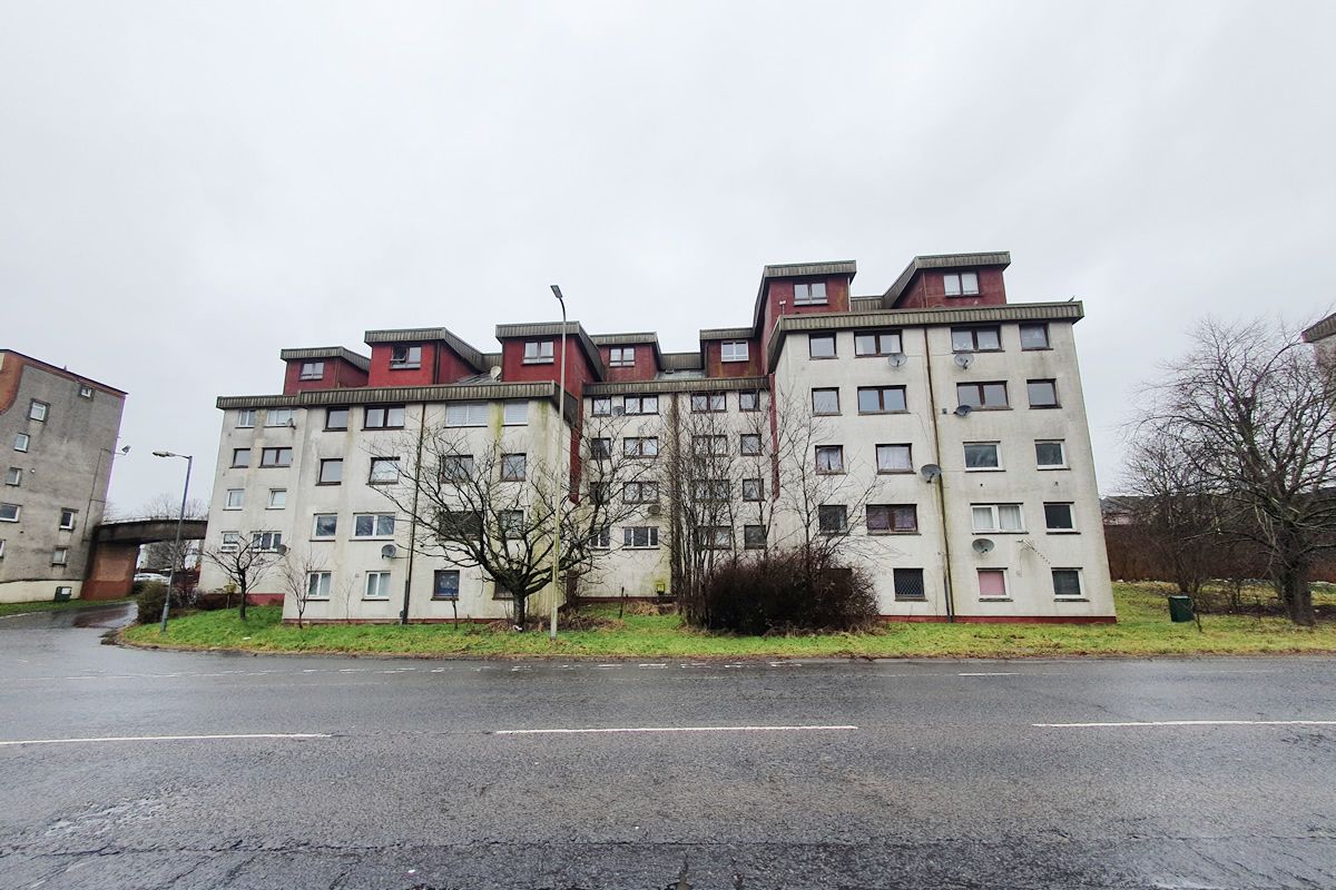 Auction Details 70 Millcroft Road, Cumbernauld GUIDE PRICE £32,500