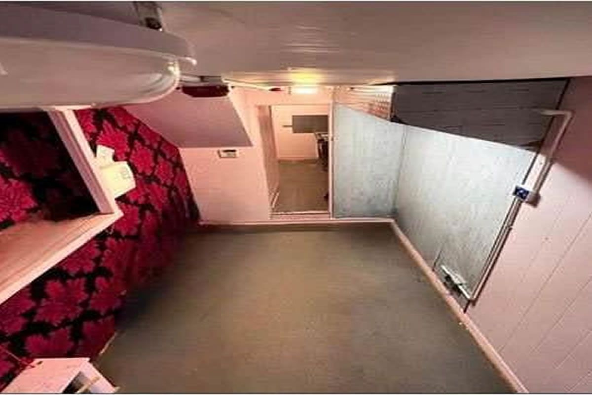 Auction Details 19 West High Street, Crieff GUIDE PRICE £75,000