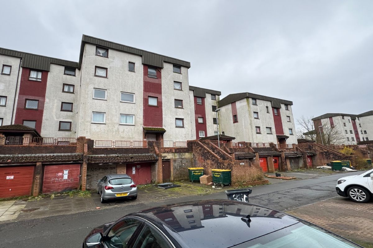 Auction Details 114 Millcroft Road, Cumbernauld GUIDE PRICE £10,000