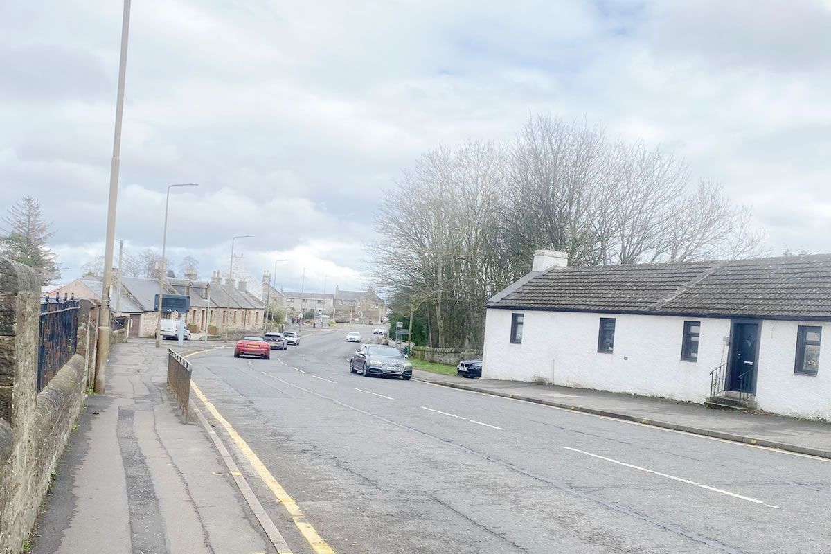 Auction Details 211 Lanark Road West, Currie, Edinburgh GUIDE PRICE