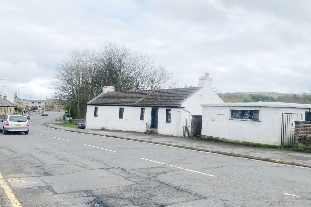 Auction Details 211 Lanark Road West, Currie, Edinburgh GUIDE PRICE