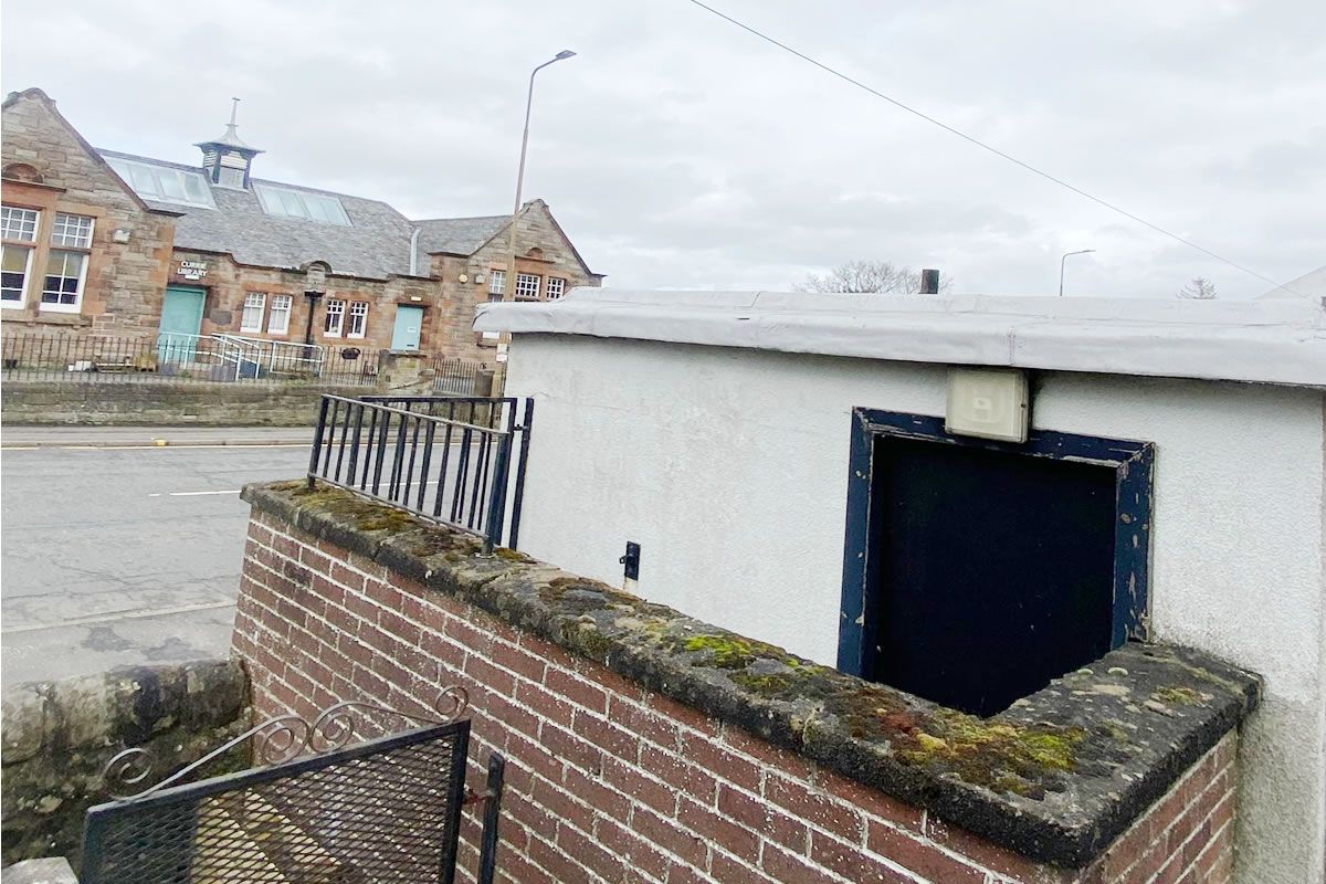 Auction Details 211 Lanark Road West, Currie, Edinburgh GUIDE PRICE