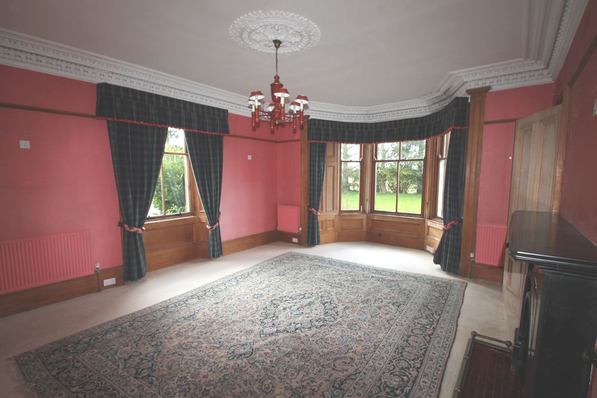 Auction Details Balgreen Lodge, Hollybush, Ayr GUIDE PRICE £340,000