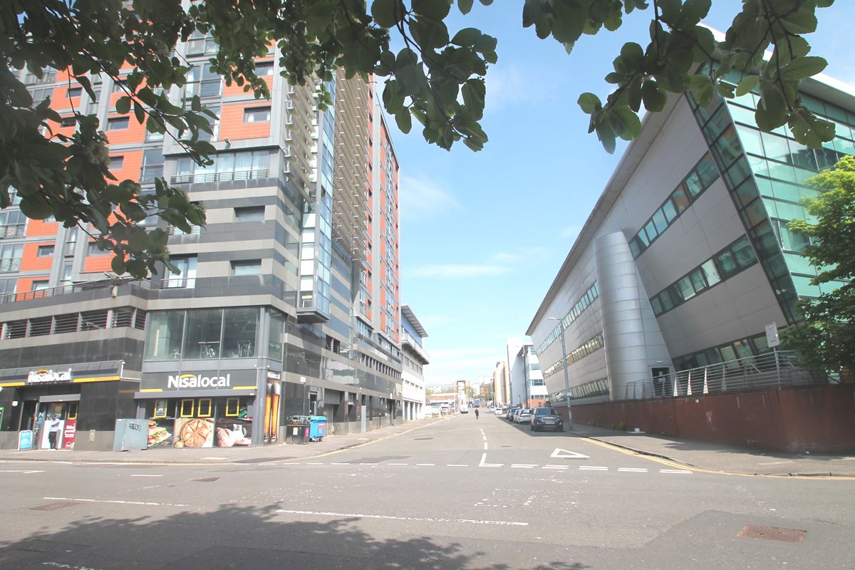 Auction Details 72 Lancefield Quay Flat 23, Glasgow GUIDE PRICE £173,000