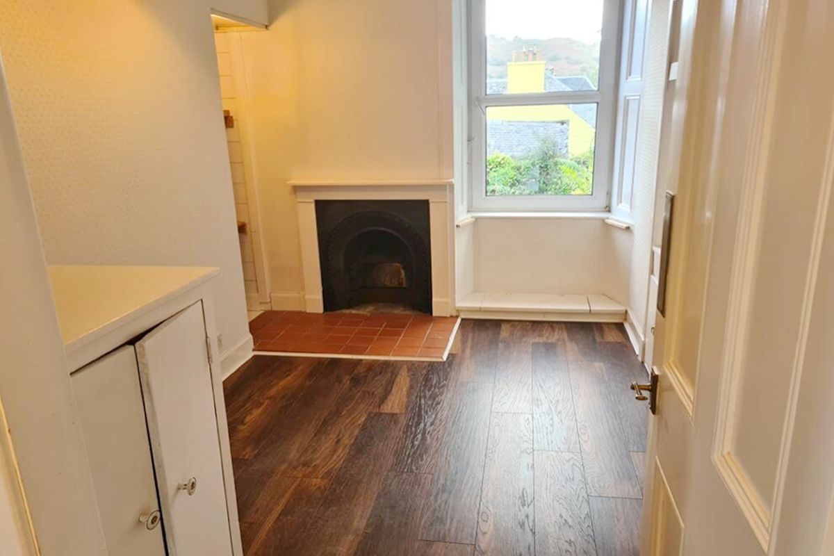 Auction Details Cornwall House, Barmore Road, Tarbert, Loch Fyne