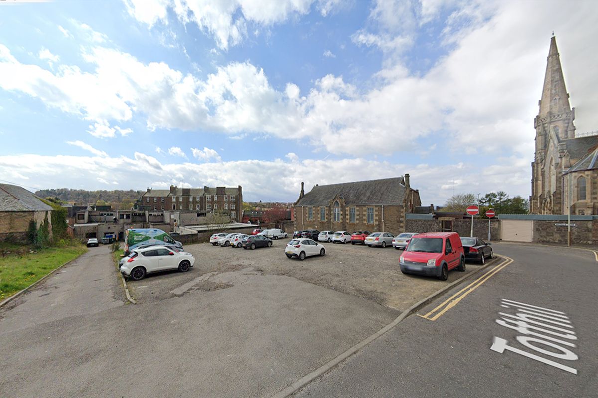 Auction Details 177185 High Street, Lochee, Dundee GUIDE PRICE £