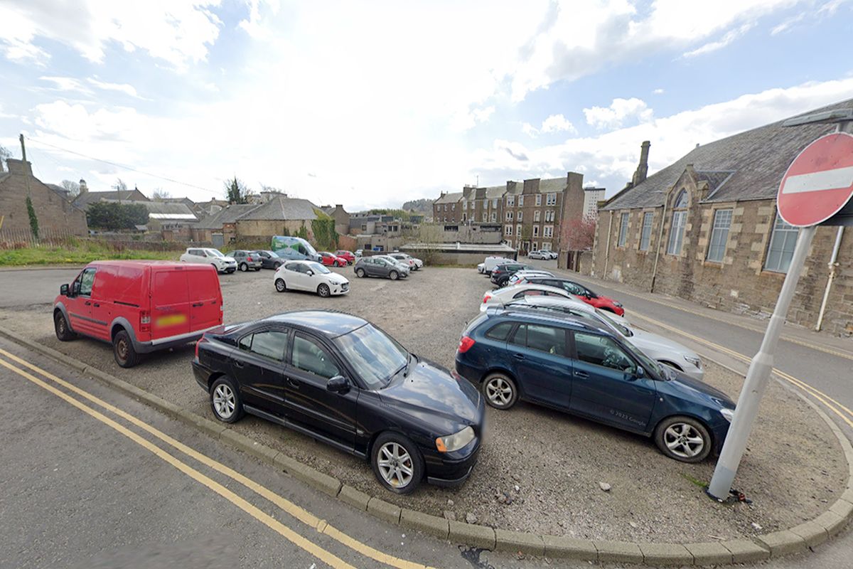 Auction Details 177185 High Street, Lochee, Dundee GUIDE PRICE £