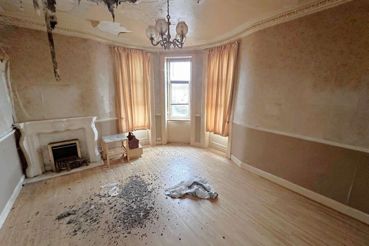 Auction Details 14 Caledonia Road, Ardrossan GUIDE PRICE £35,000