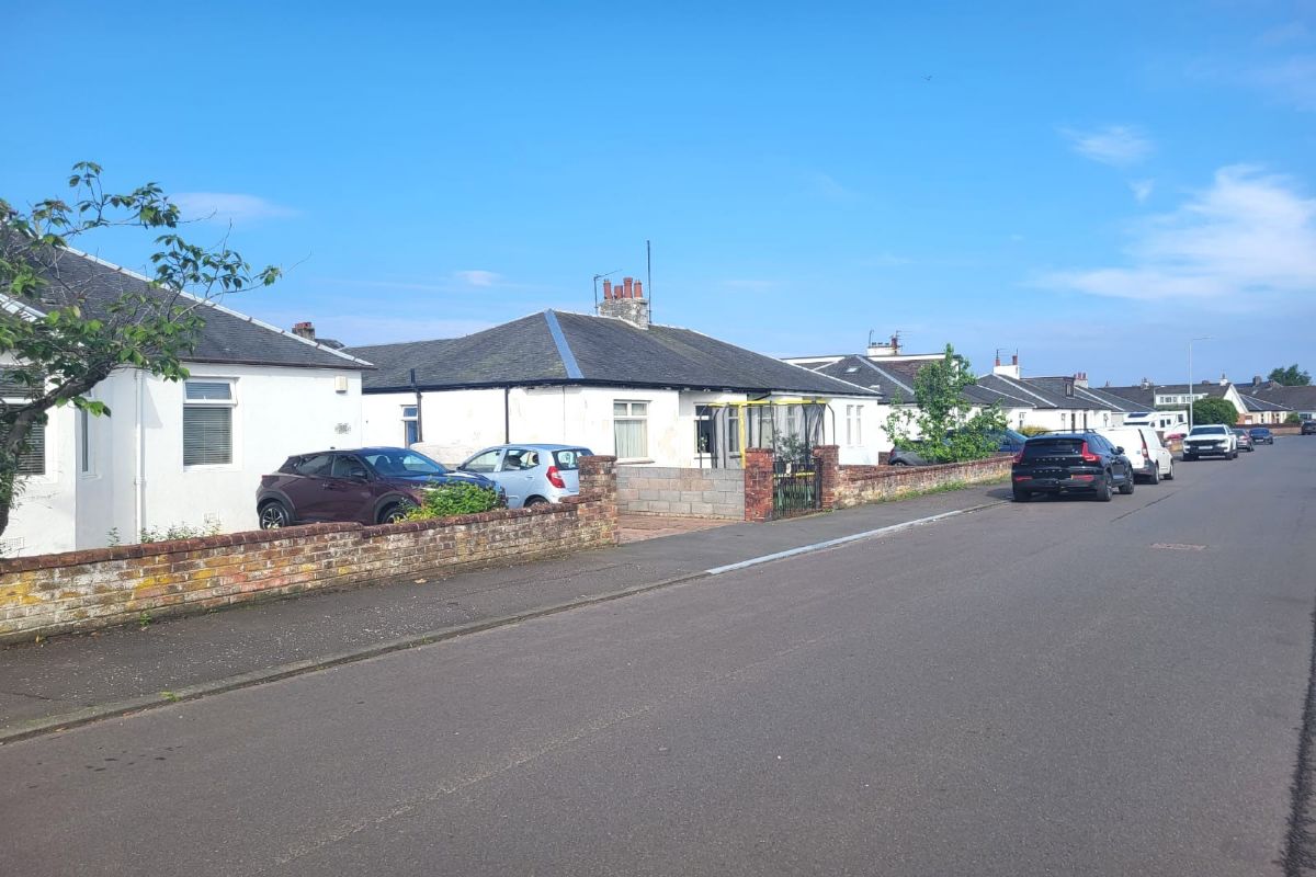 Auction Details 30 Meadow Park, Ayr GUIDE PRICE £160,000