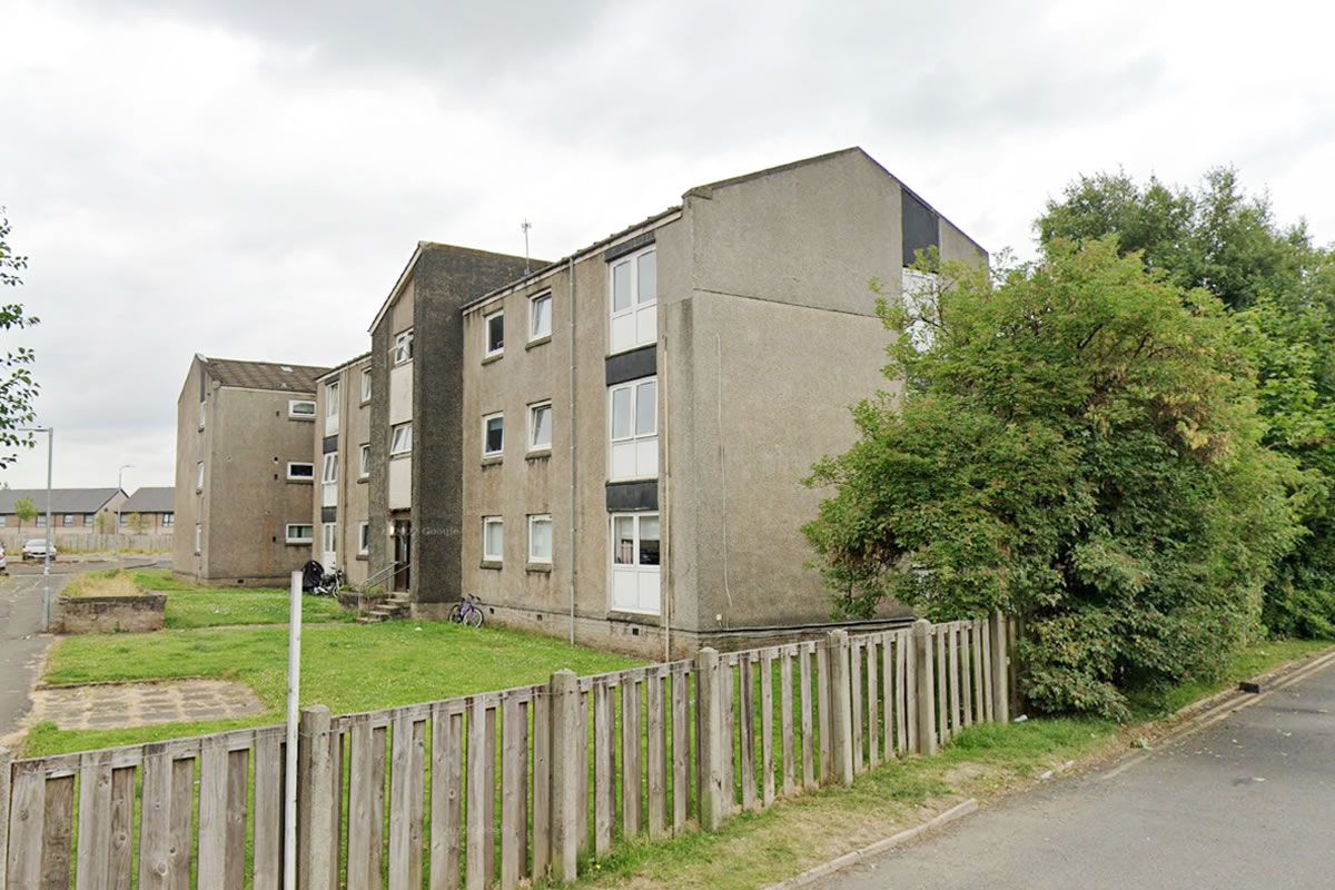 Auction Details 8B Anne Avenue, Renfrew GUIDE PRICE £70,000