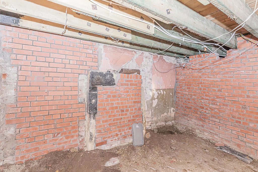 Auction Details 2 Norval Place, Moss Street, Basement, Kilmacolm