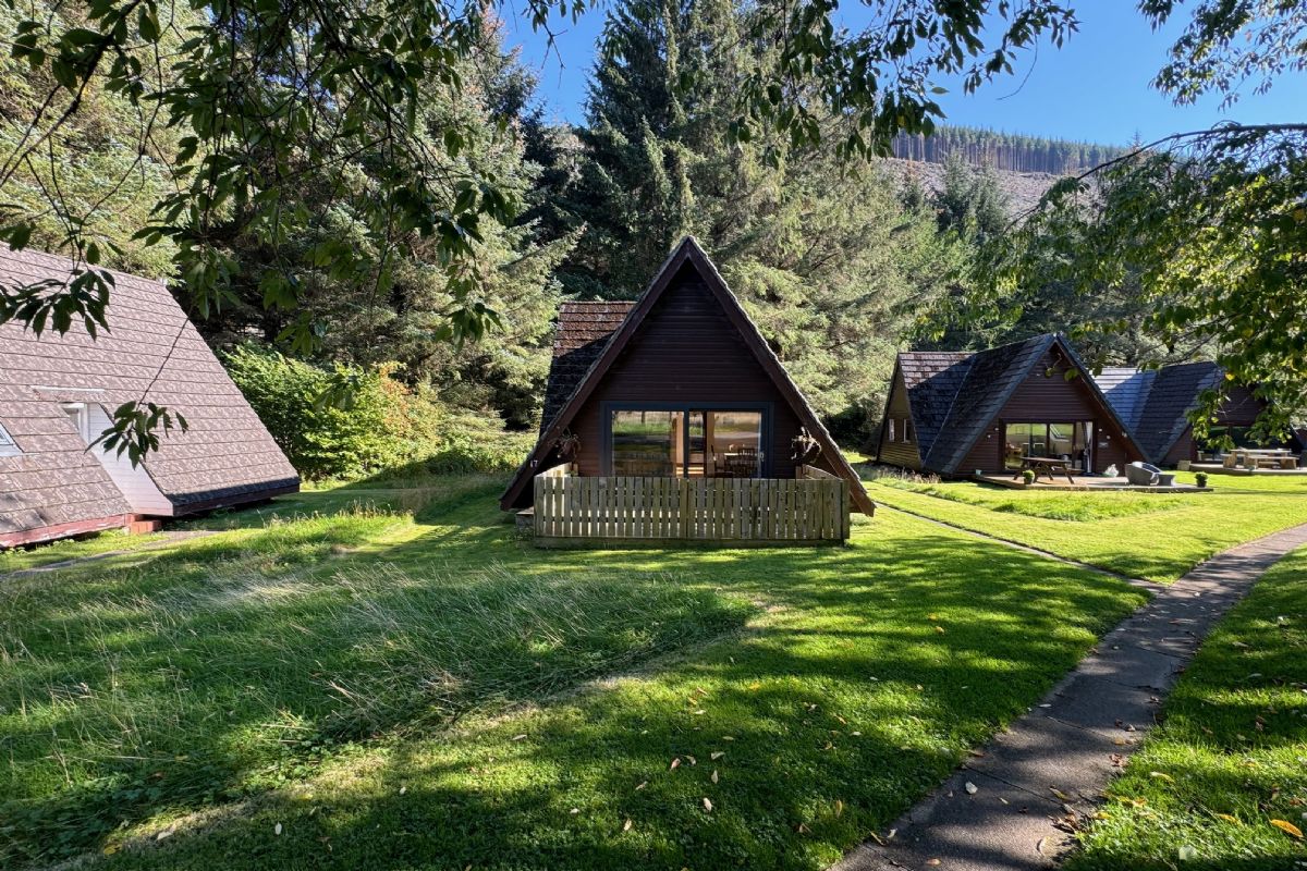 Lodge 17, Great Glen Water Park, Spean Bridge, Scottish Highlands, PH34 4EA