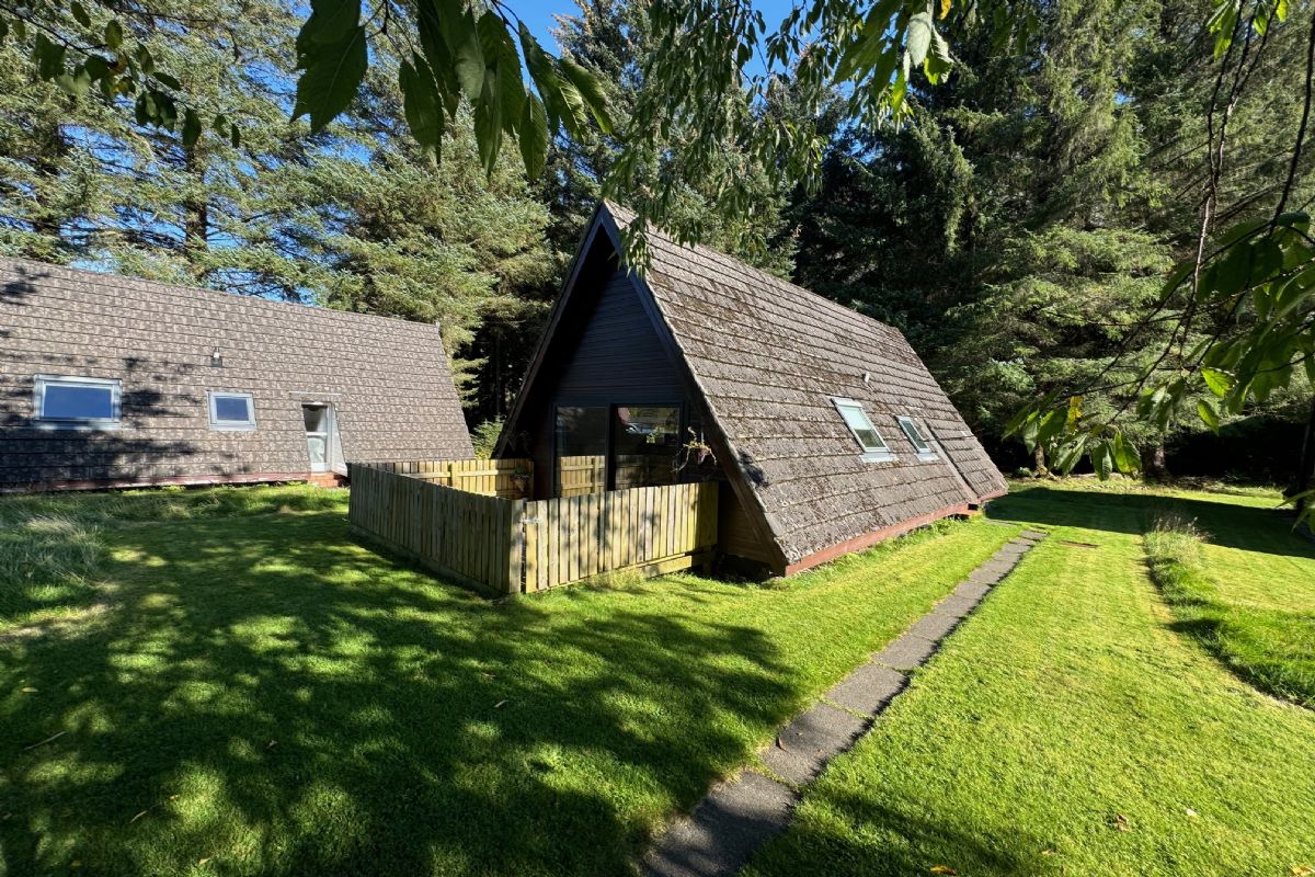 Lodge 17, Great Glen Water Park, Spean Bridge, Scottish Highlands, PH34 4EA