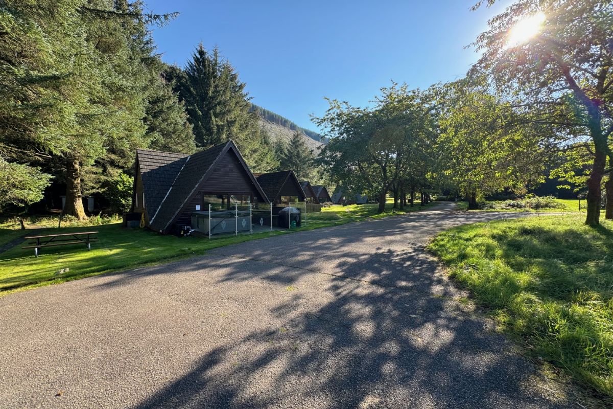 Lodge 17, Great Glen Water Park, Spean Bridge, Scottish Highlands, PH34 4EA