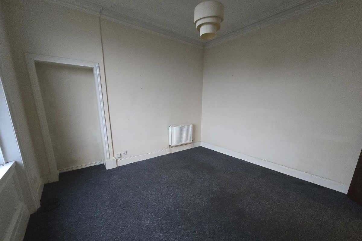 1 Bedroom   Flat
