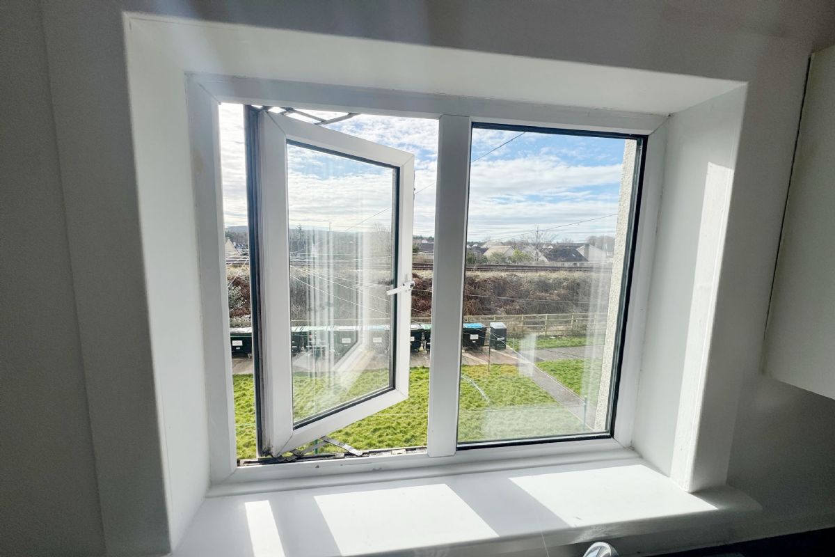 38C Fenwickland Avenue, Belmont, Ayr, KA7 3QD