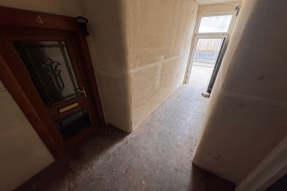 6 Factory Road, Cowdenbeath, KY4 9SQ